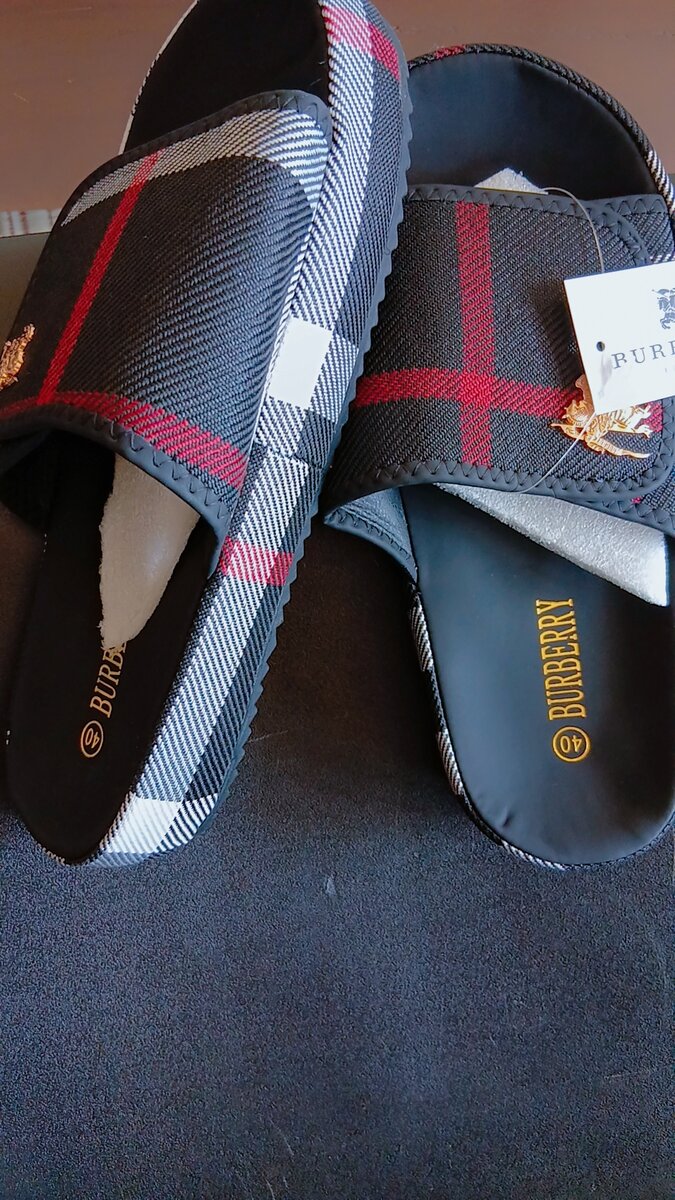 Chaussures, claquettes