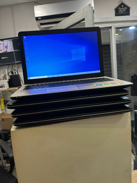 ASUS Ordinateur Portable Puissant