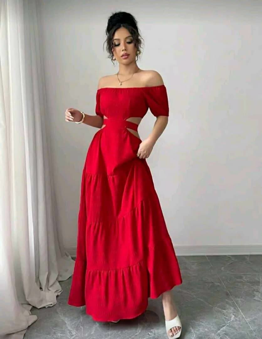 Robe longue rouge élégante