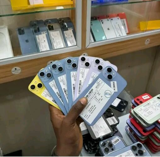 iPhones Neufs - Multicolores