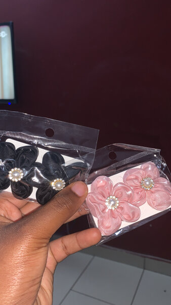 Barrettes en fleur élégantes