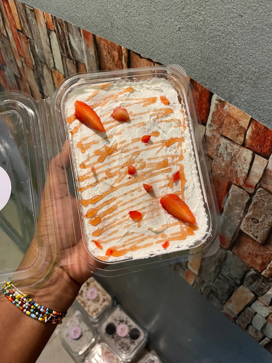 Dessert aux fraises gourmand