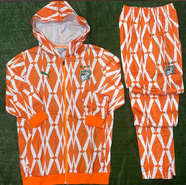 Ensemble de survêtement sportif