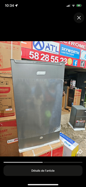 Réfrigérateur compact moderne