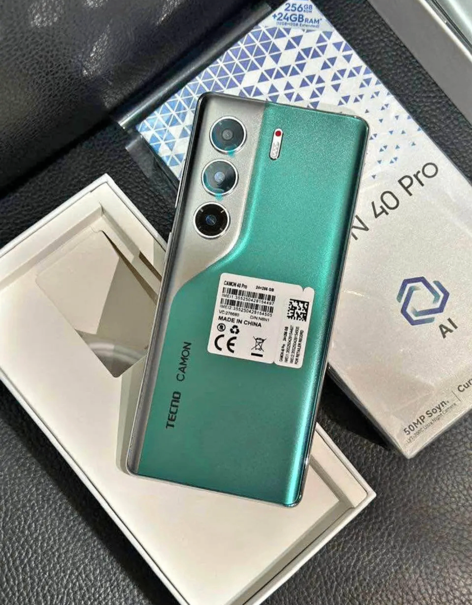Tecno Camon 40 Pro Vert