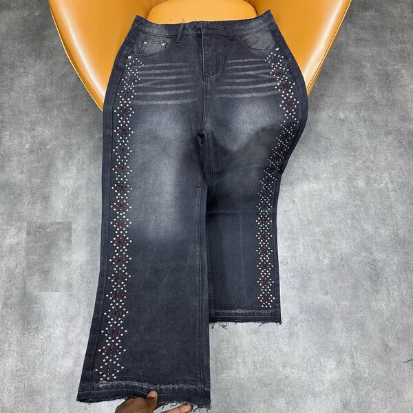 Jean noir avec strass