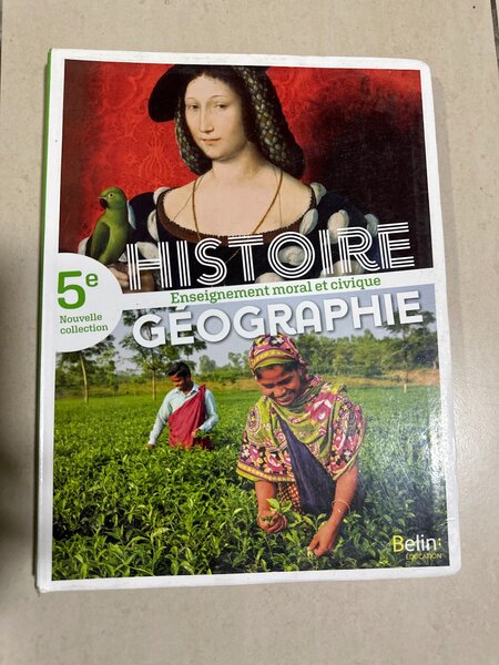 Histoire Géographie Textbook