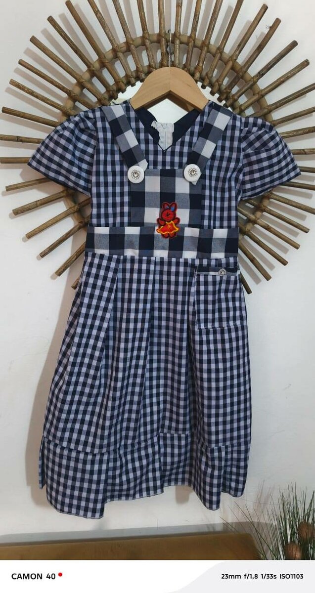 Robe Enfant à carreaux CP1-CM2