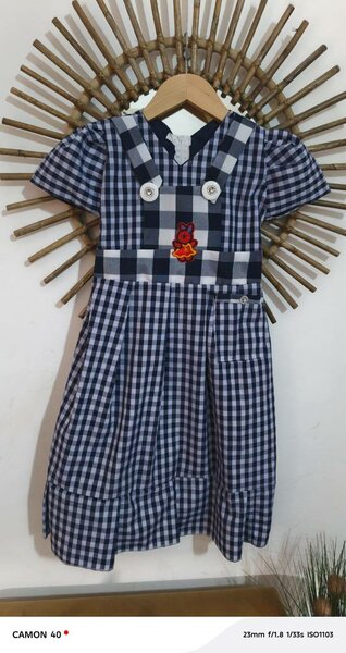 Robe Enfant à carreaux CP1-CM2