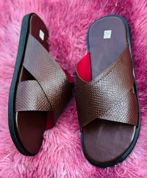 Sandales en cuir marron