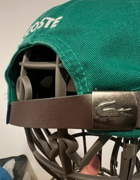 Casquette verte Lacoste élégante