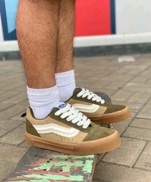 Vans knu skool