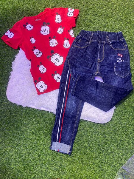 Boys jean and top. 6-7 yrs
