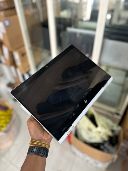 HP ELITEBOOK 1030 G2