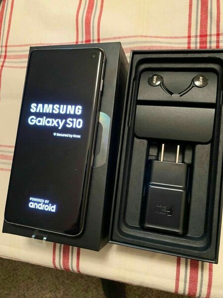 Samsung Galaxy s10 simple.