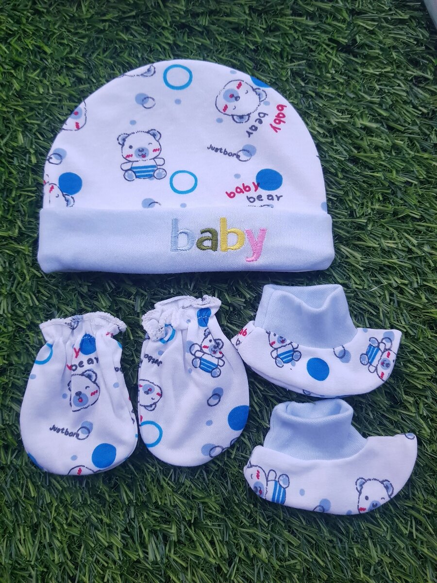 Baby cap, socks and mittens