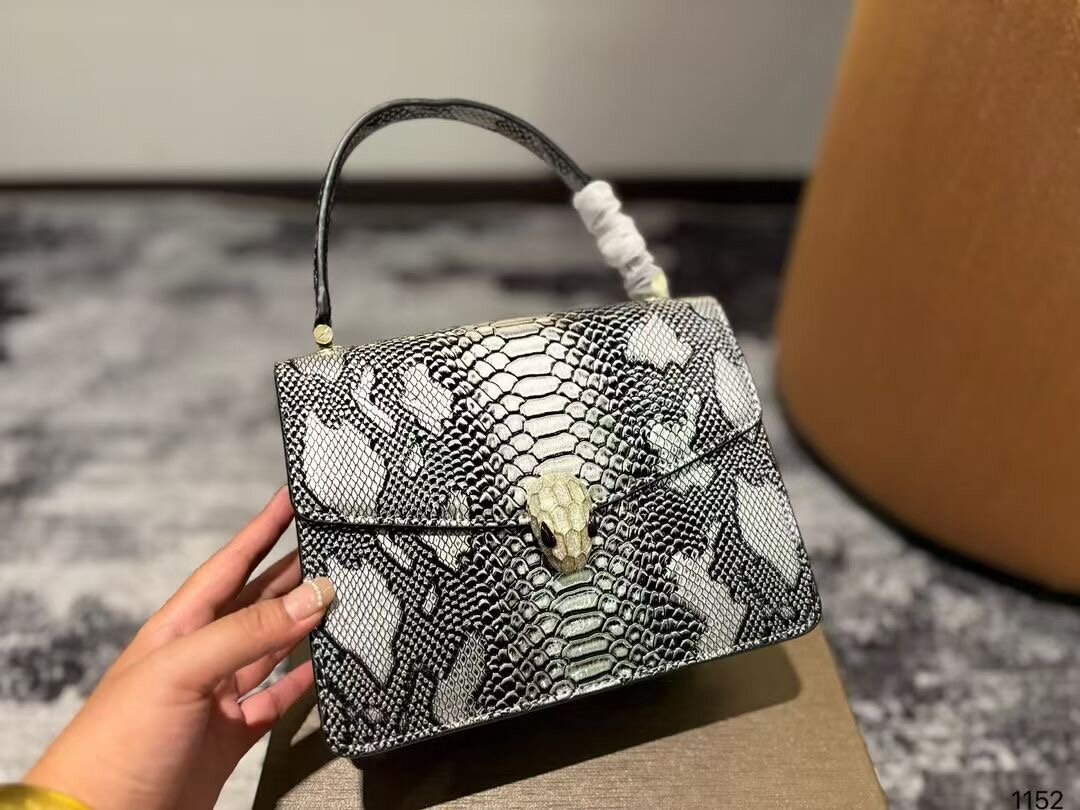 Sac en cuir serpent luxe