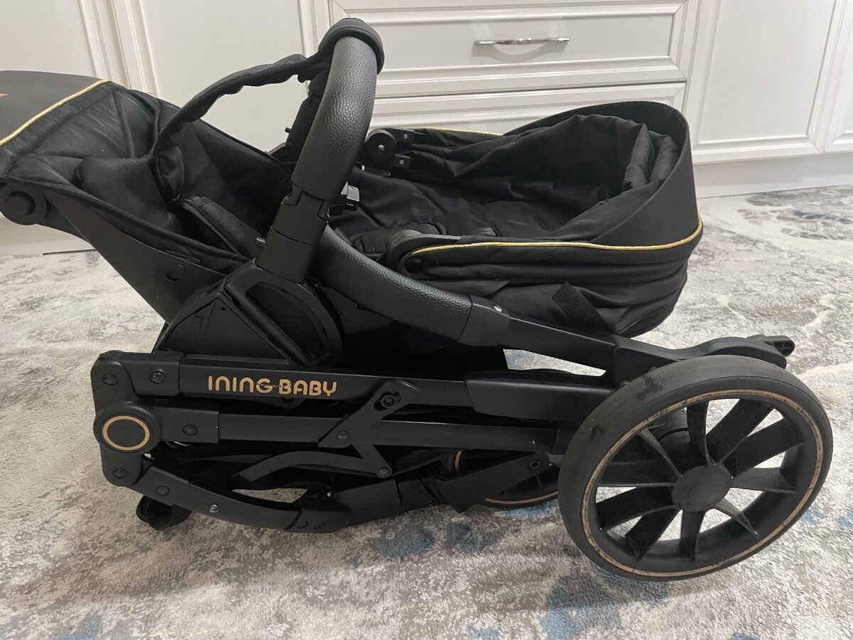 Коляска инингбейби
