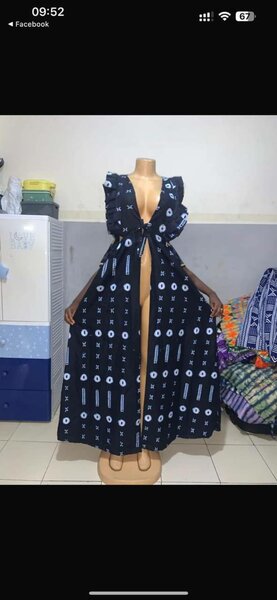 Robe disponible a 8000fr