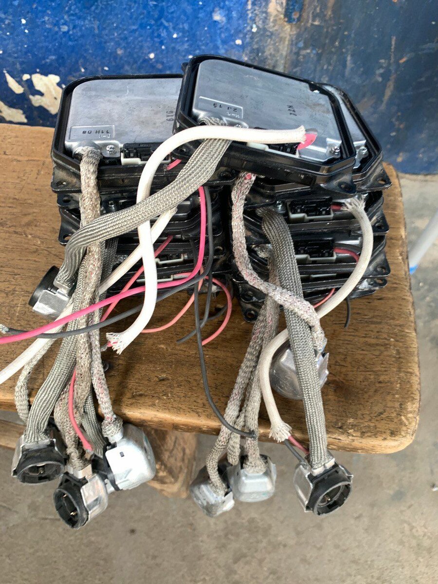 Toyota Vitz Headlight Booster (Charger)