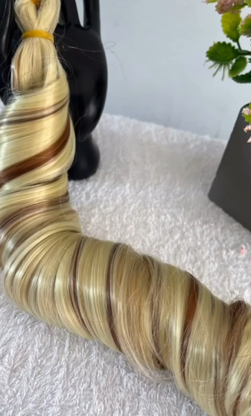 Spiral braids Luxury textures  24 inch