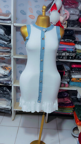 Robe élégante florale