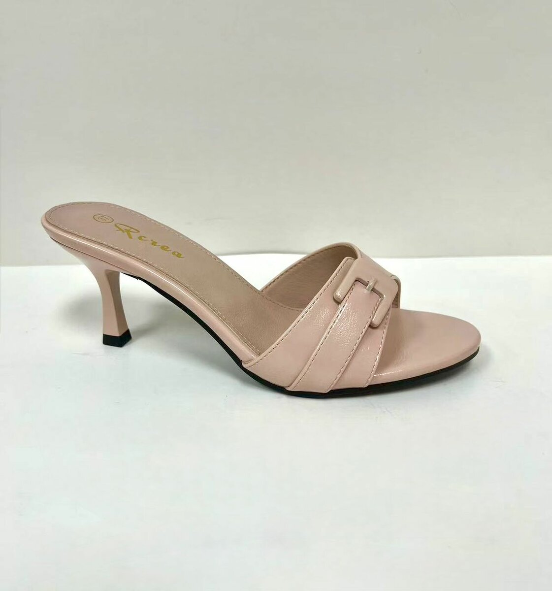 Sandales à talons élégantes