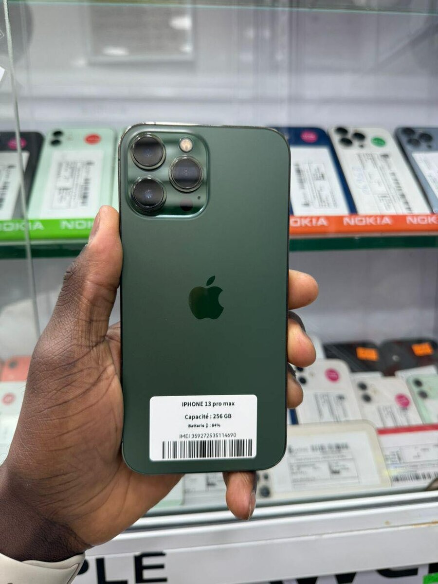 13 pro max 128 giga casi neuf