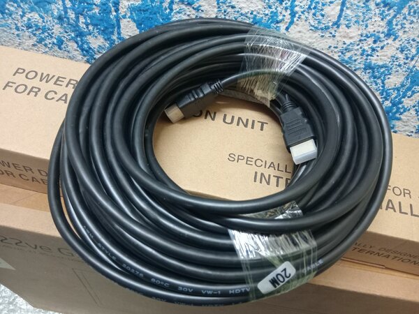 Câble HDTV 20m Haute Qualité