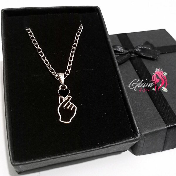 Finger Heart Necklace Gift Box
