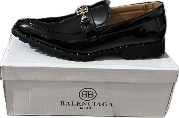 Mocassins en cuir verni pour hommes