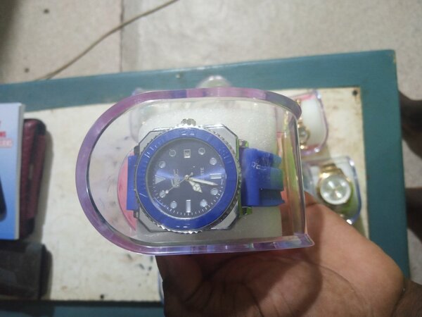 Montre sportive bleue