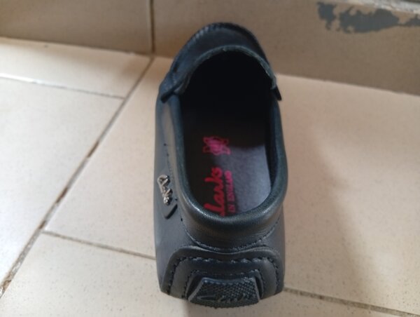 Mocassins en cuir noir élégant