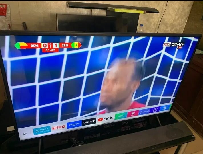 Téléviseur Intelligent LED HD