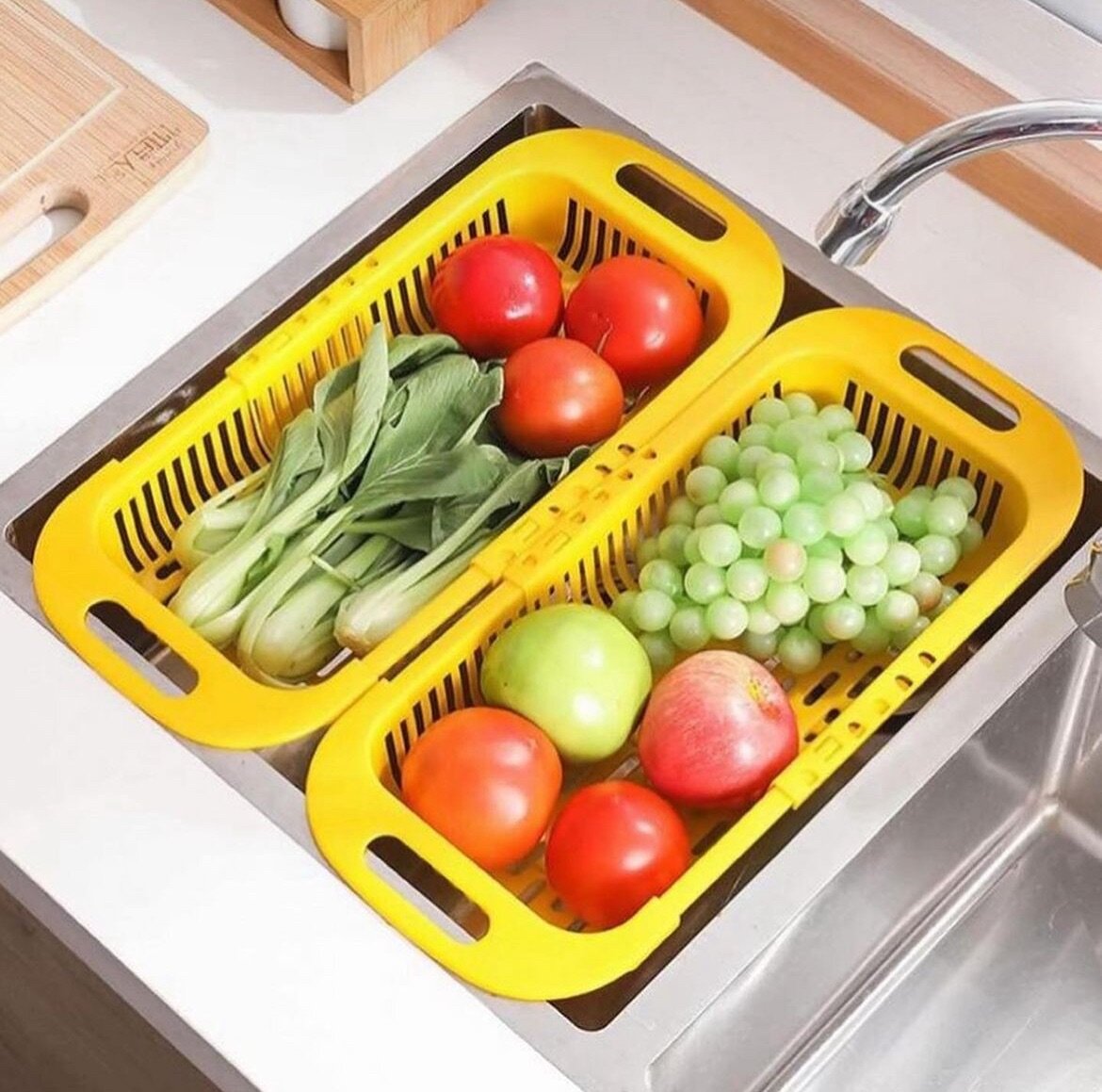 Adjustable sink drainer