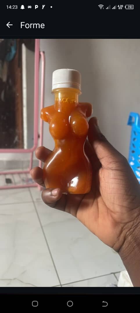 Flacon de sirop en forme originale