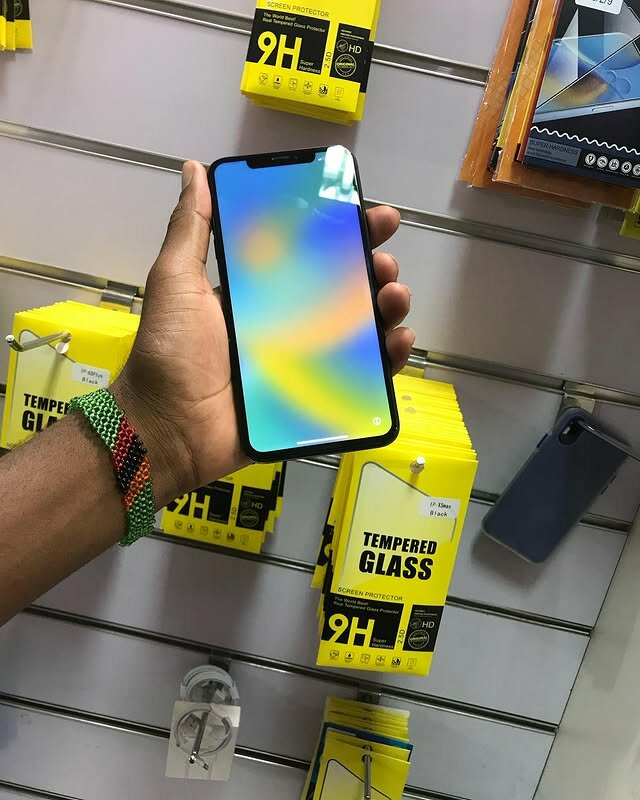 BRAND NEW IPHONE 🍏 pro 