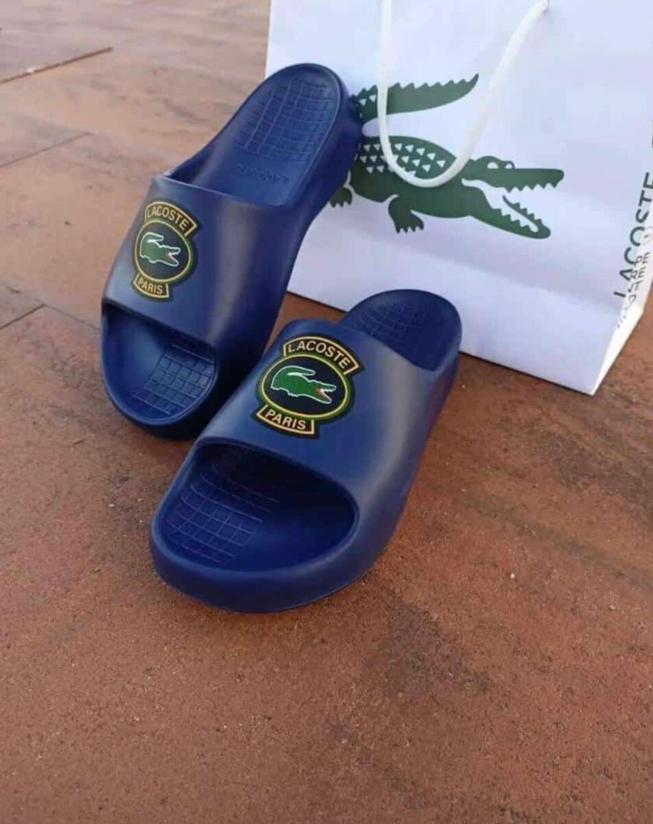 Sandale Lacoste disponible