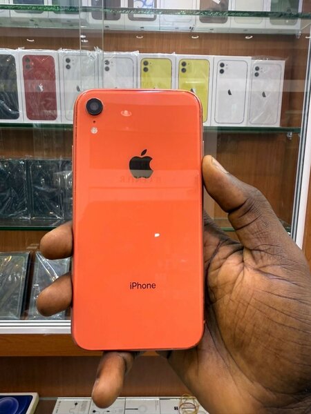 iPhone XR
