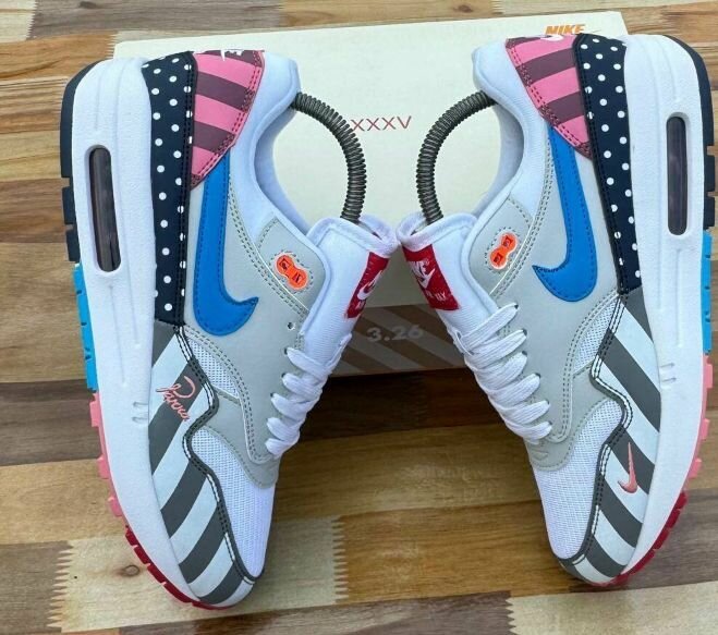 Baskets multicolores stylées