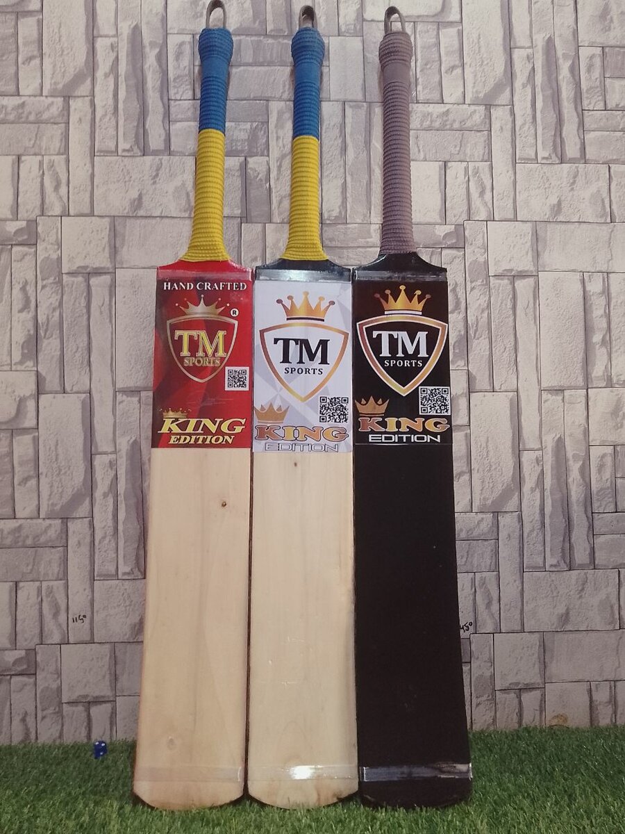 TM cricket Bat