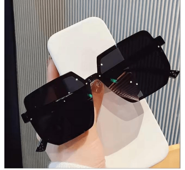 Lunettes de soleil carrées élégantes
