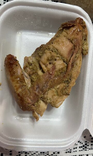 Poulet au four très délicieux.