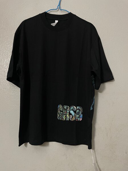 T-shirt noir graphique art