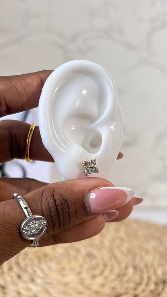 Boucles d'oreilles florales élégantes