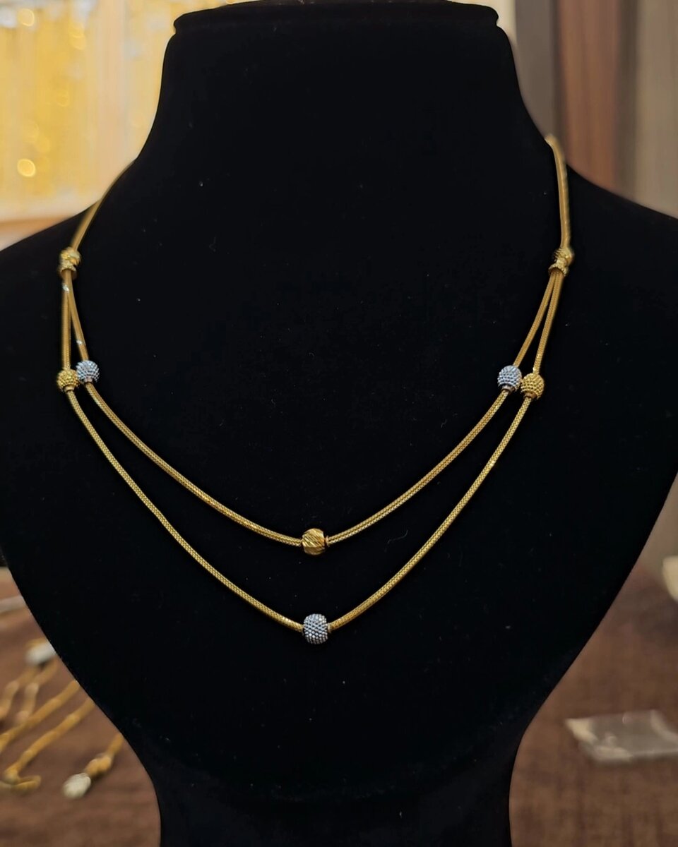 Ladies necklace