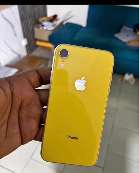 iPhone XR Jaune 64Go