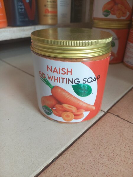 Carrot whitening soap