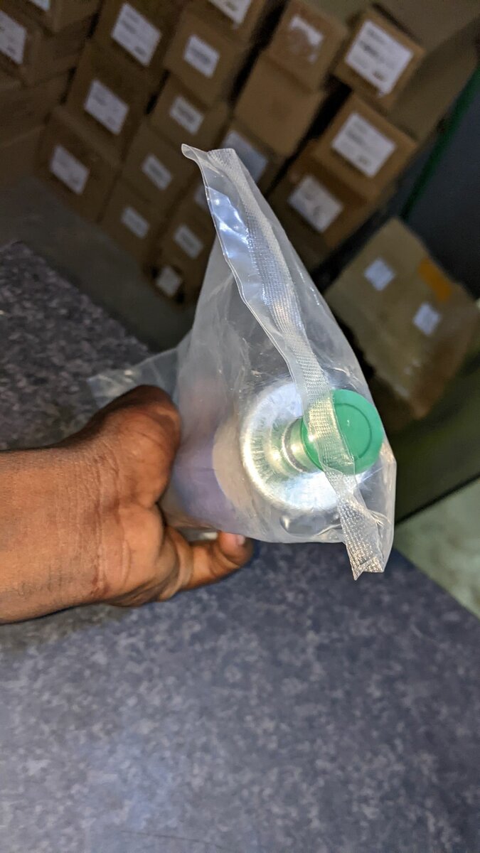 . Electric Fuel Pump for Mercedes Benz S Class W220 2010