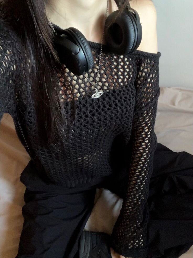 Pull en maille ajourée noir
